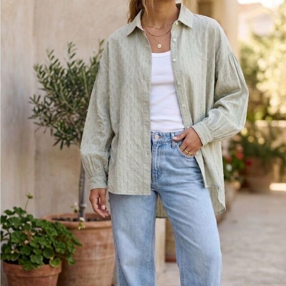 LARA Tops - LARA Light Green Women’s Eyelet Oversized Button-Front Shirt Size M
